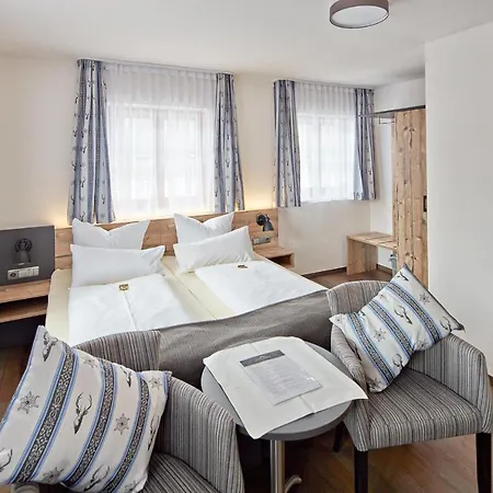 Hotell Hotel Alte Saege Ruhpolding Inkl Chiemgaukarte Und Genussfruehstueck