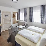 호텔 Garni Alte Saege Inkl Chiemgaukarte 3*