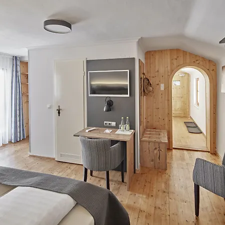 Garni Alte Saege Inkl Chiemgaukarte Ruhpolding